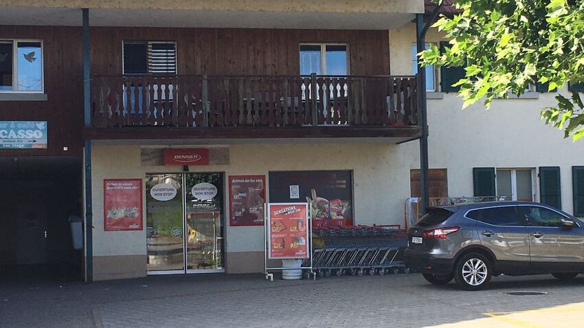 Commercial building