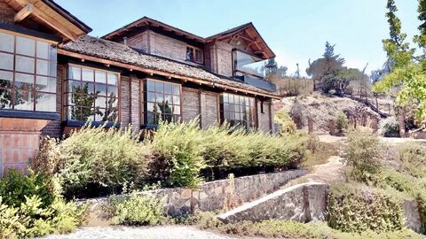 Superb and spacious house in privileged area