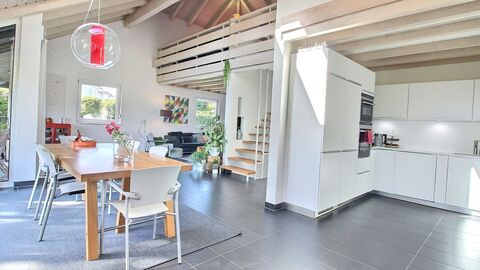 CHARMANTE MAISON MITOYENNE DE 6,5 PIÈCES AVEC JARDIN À BLONAY