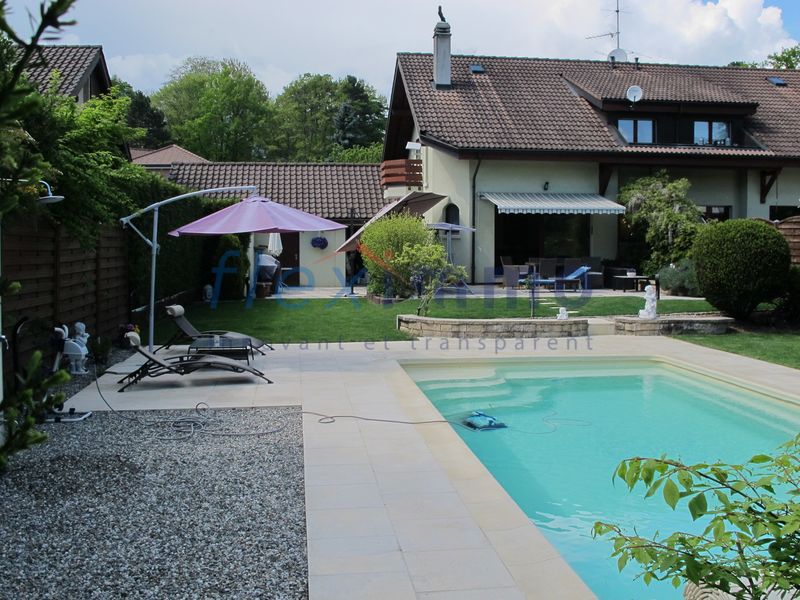 Charming detached villa 
Beautiful garden and heated pool
