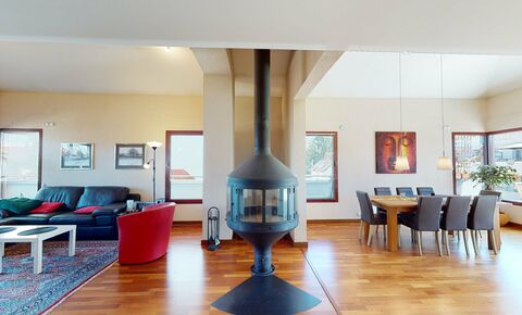 Penthouse apartment, near Croix-de-Rozon customs