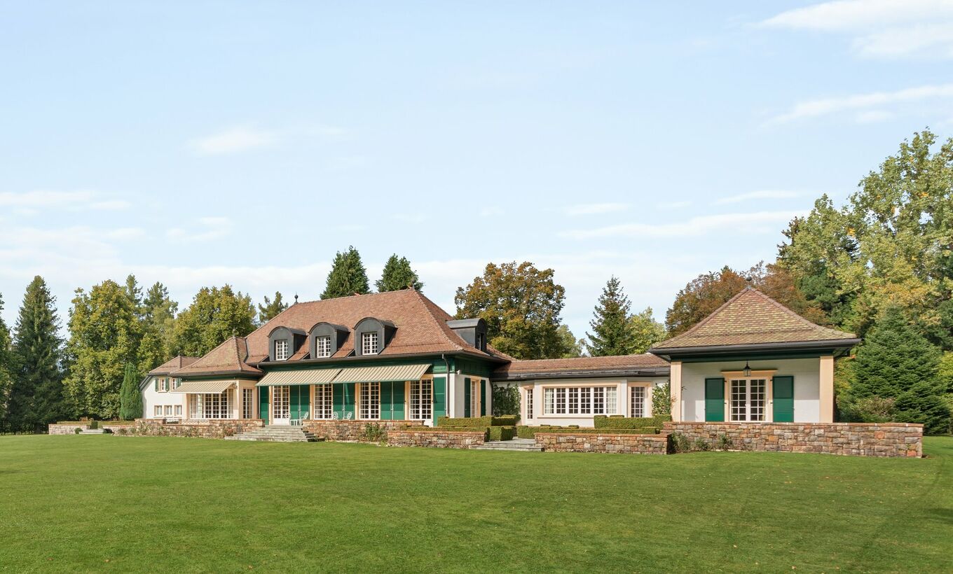 Exceptional manor house at the gates of Lausanne