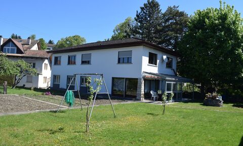 Family house 10 rooms - 180 m2