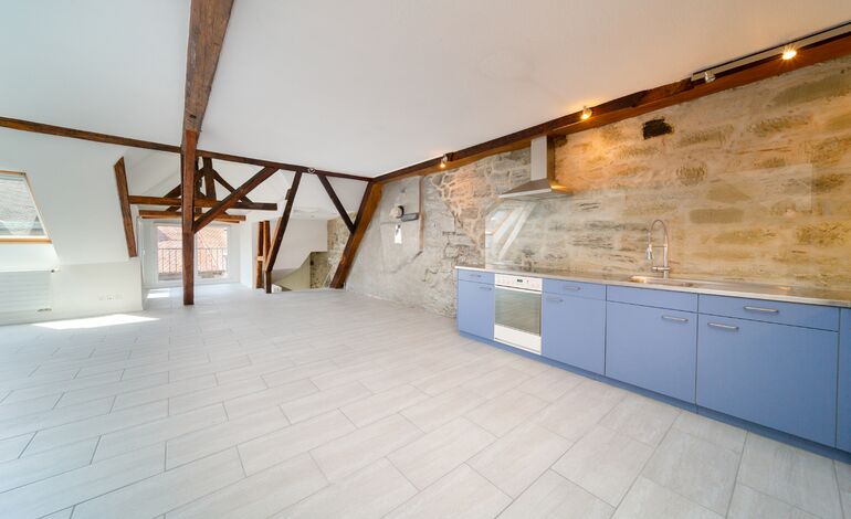 Loft en duplex de caractère à deux pas de la cathédrale