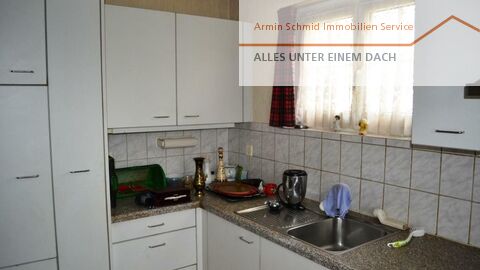 Angebautes 4-Zimmerhaus zum renovieren an top Lage