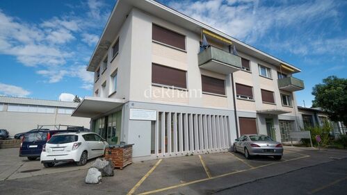 Aussenparkplatz CH-1025 St-Sulpice VD, Rue du Centre 140