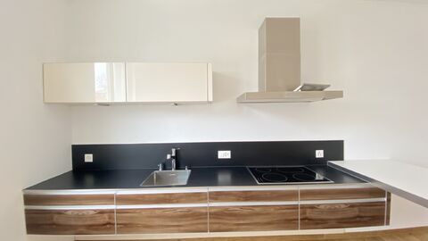 Tolle EG-Wohnung mit 25m2 grosser Terrasse
