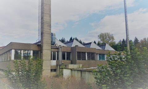 Large lot with possibility to build one or several buildings
