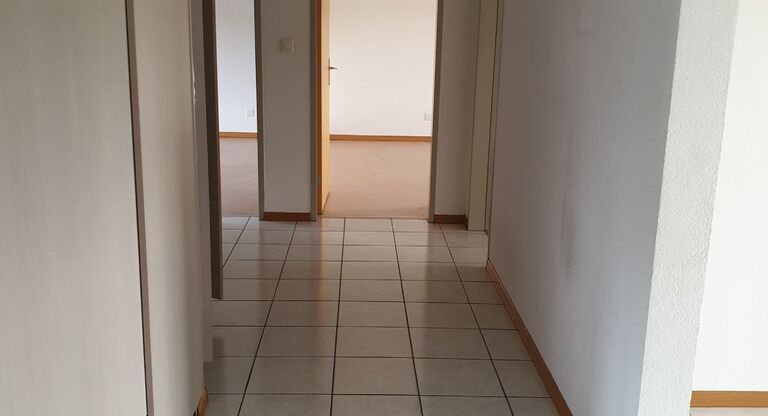 Appartement 4 pièces de 106 m² à louer à Jura
