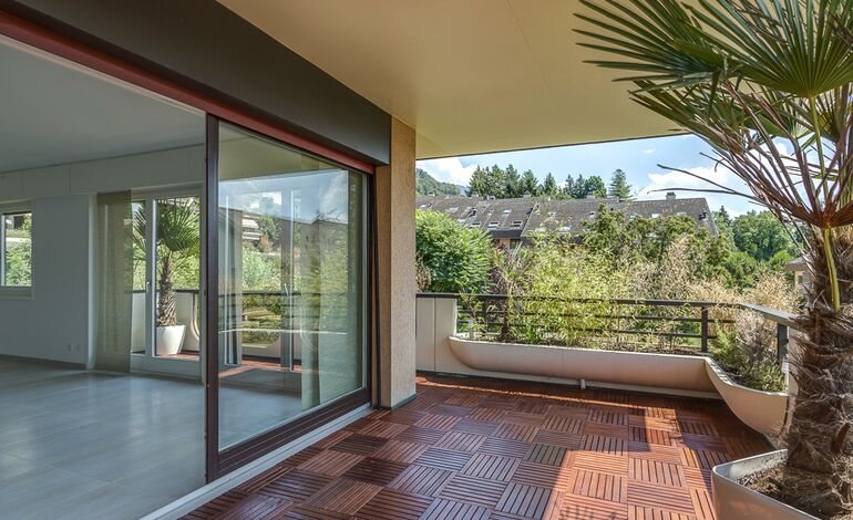 Spacieux appartement en duplex
Environnement calme et verdoyant