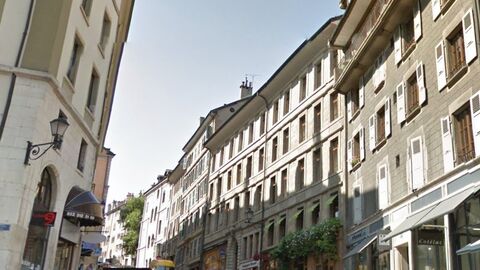 Renovated apartment CH-1204 Genève, rue Verdaine
