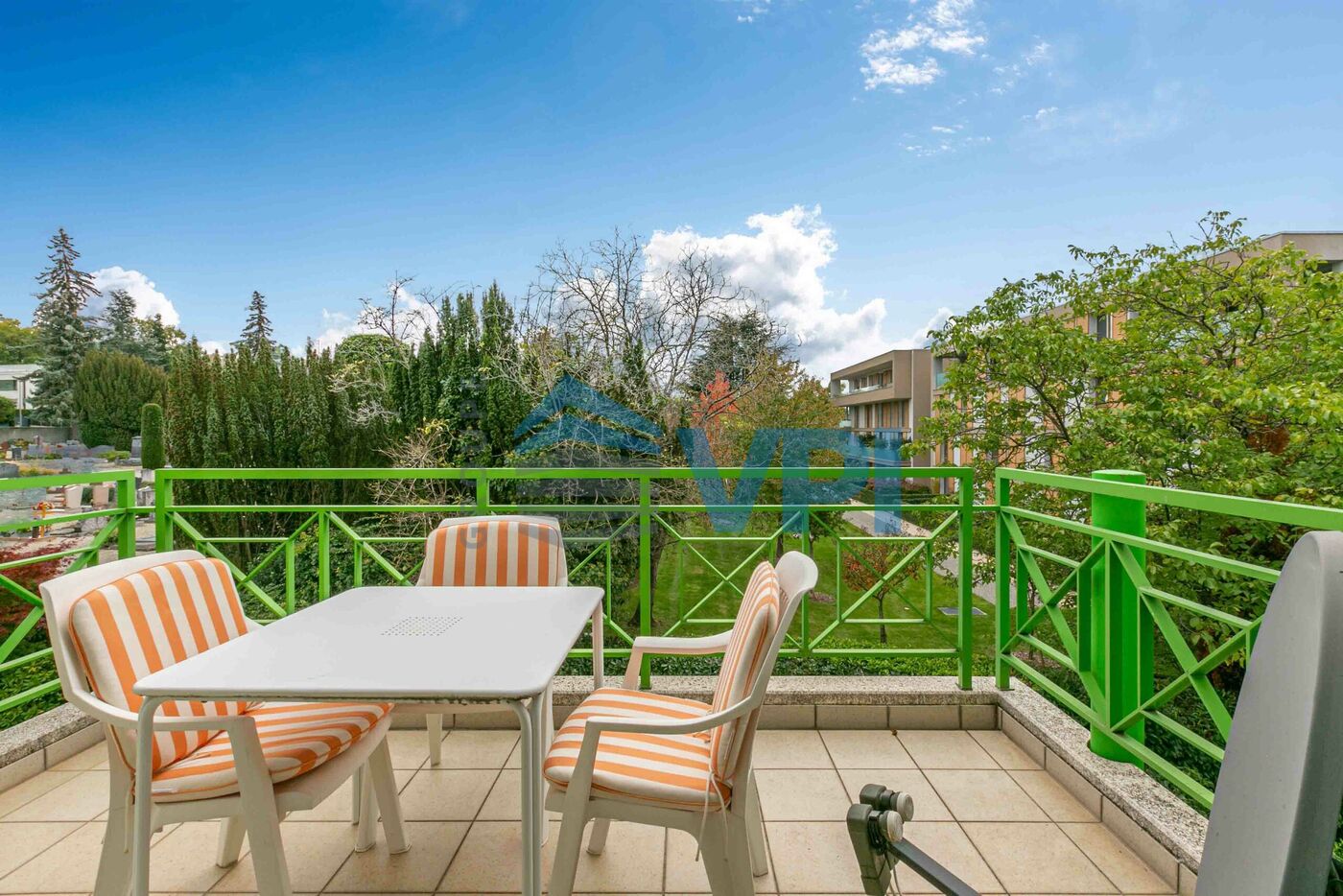 Lumineux appartement en pignon et traversant au centre de Vésenaz