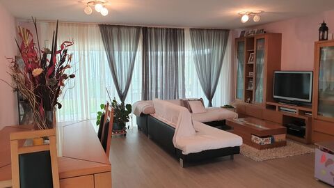 A Cugy, villa contigüe en pignon de 4,5 pièces + sous-sol