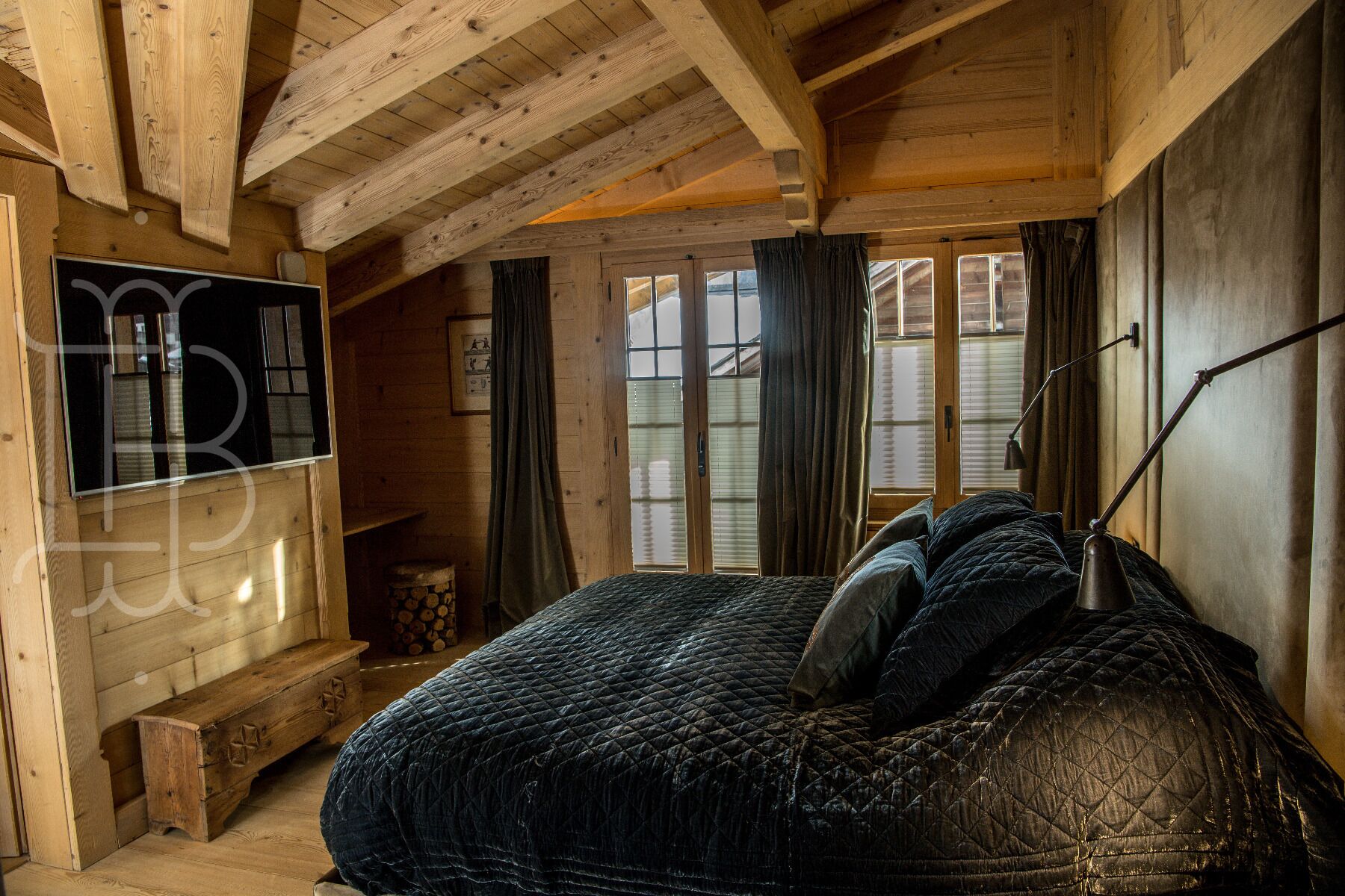 Interior view 6