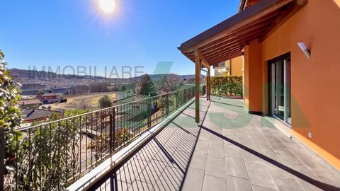 Elegant, spacious and sun-bathed house in a lovely panoramic location