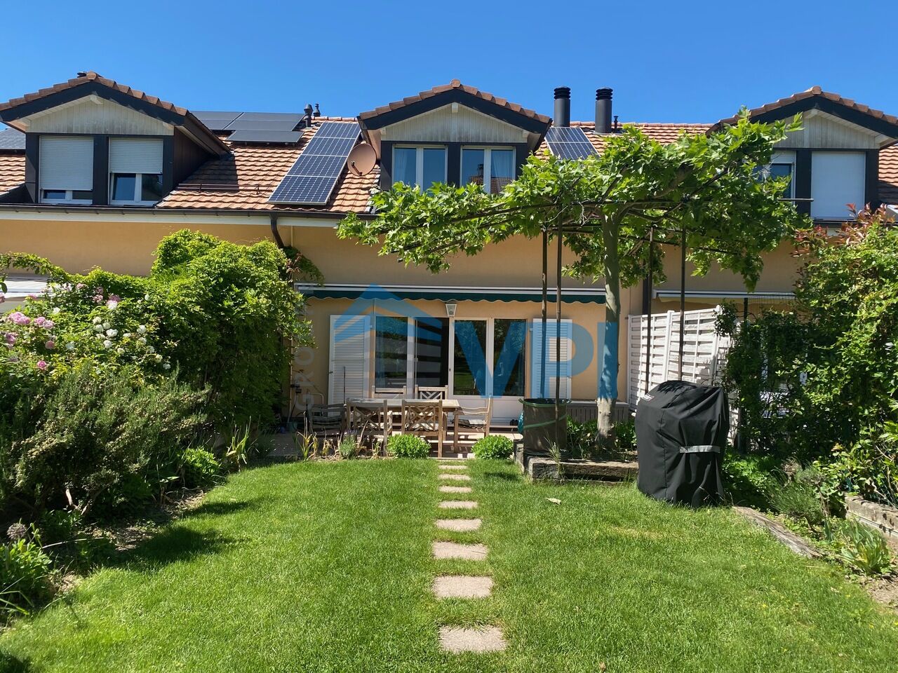 Charmante villa contigüe