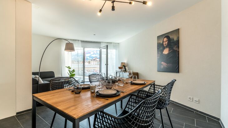 2 RENTS OFFERED - 3.5 rooms on the 2nd floor with balcony