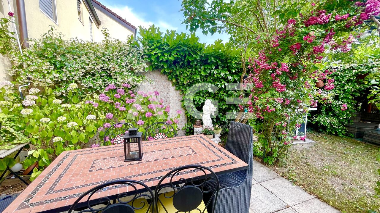 Nice house near the Rhône