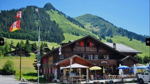 Le fleuron qu'était le restaurant Le Chaussy est à vendre aux Mosses
