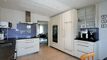 À vendre:
Villa de rêve avec studio 
Situation proche du Lac de Morat