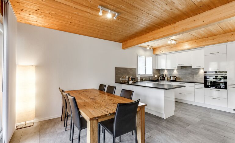 Maison moderne et familiale à deux pas du lac de Neuchâtel