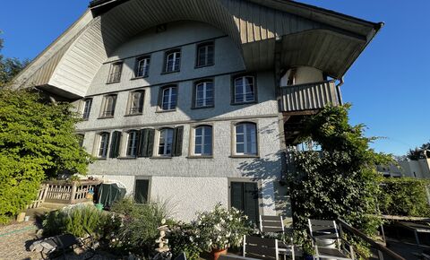 Wohnen mit Aussicht - Rustikal mit Charme und Garten!