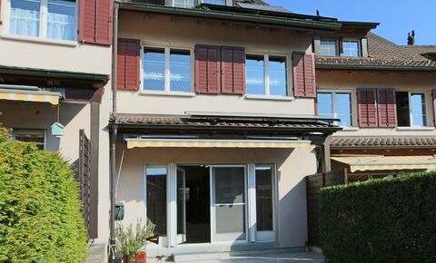 Ein Haus das überrascht. Viel Raum, viel Fläche, top gepflegt.