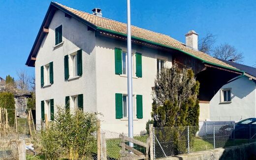 Charming house in a very quiet street in Bonfol.