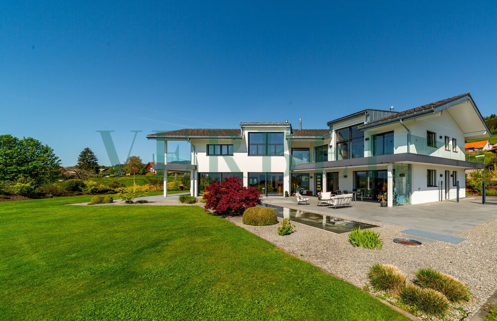 Luxurious family property - quiet environment