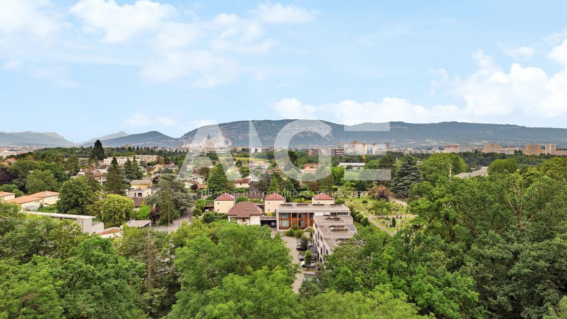 Bel appartement DE 4.5 pièces avec vue panoramique
