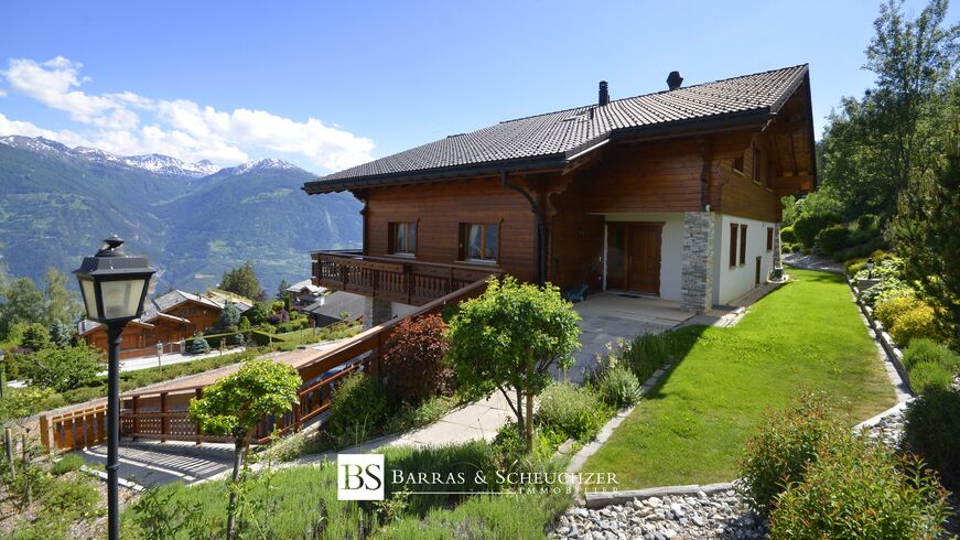 Splendide chalet en résidence secondaire dans quartier privilégié