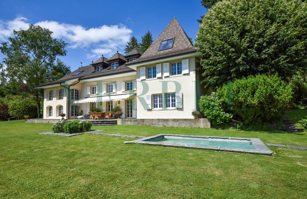Villa de maître avec vue sur lac