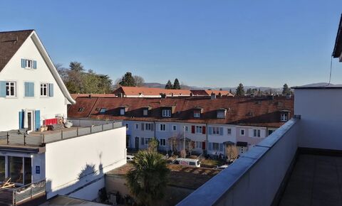 Appartement mansardé rénové avec 2 terrasses panoramiques