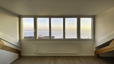 Appartement de 3.5 pièces et mezzanine à Neuchâtel avec vue sur le lac