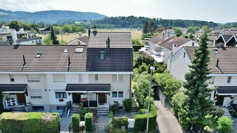 Attached house CH-4153 Reinach BL