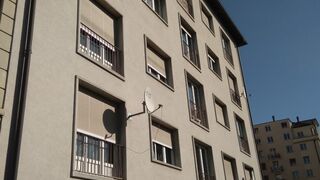 APPARTEMENT DE 3 PIECES
AU CENTRE VILLE