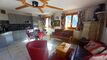 Chalet avec cachet, belle vue et grande terrasse à Pinsec