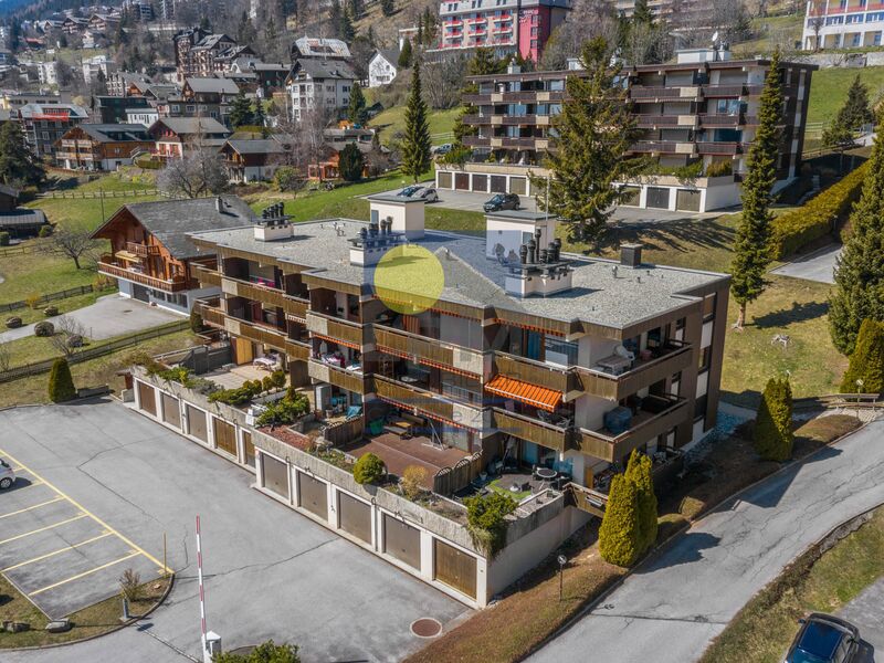Nice apartment with balcony at the bottom of the village!