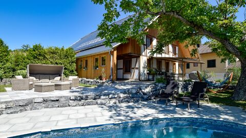 Traumhaftes Minergie-Landhaus mit 2 Wohnungen