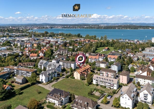 Wohnen wie im Einfamilienhaus – mit viel Komfort, zahlreichen Annehmlichkeiten und einer schönen Umgebung, ideal für Familien in Bottighofen.
