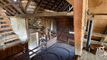 Casa colonica con due appartamenti e garage in paese