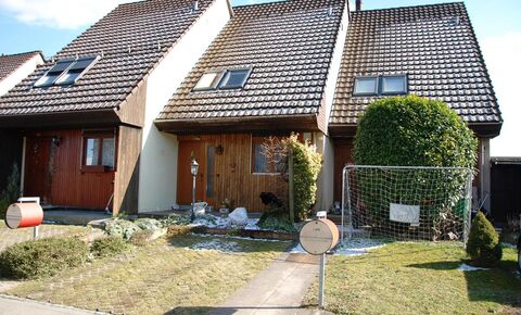 Günstiges Reihenhaus mit Wintergarten und Weitsicht