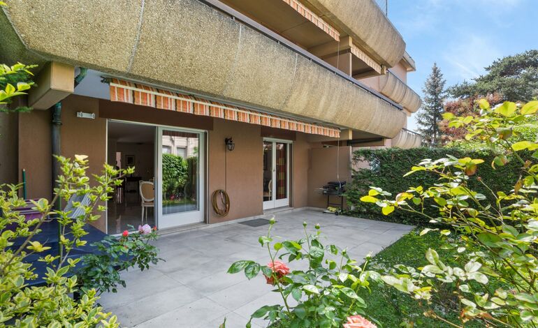 Vaste appartement en duplex proche du lac et des écoles
