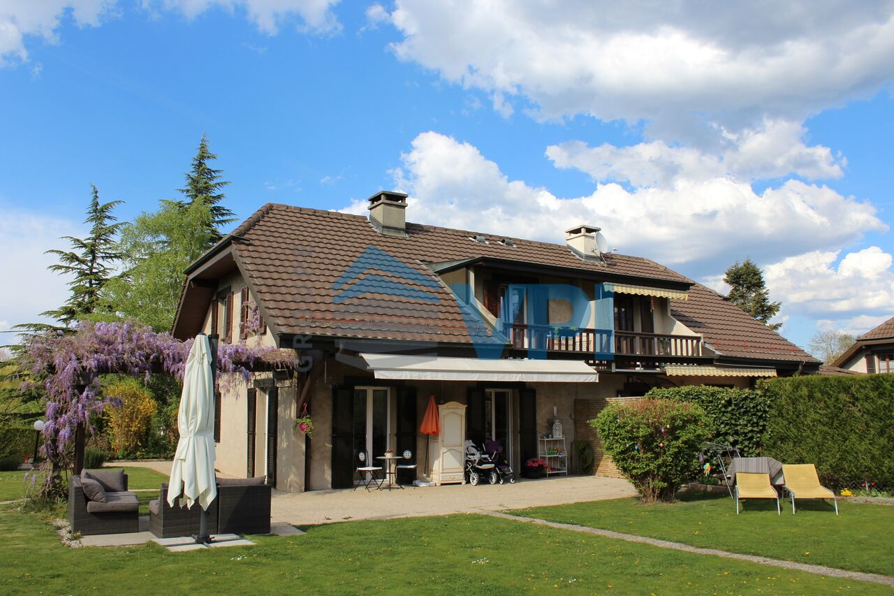 Maison mitoyenne familiale