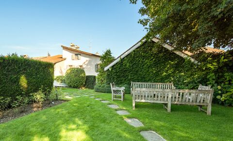 Magnificent village house in Carré d'Amont