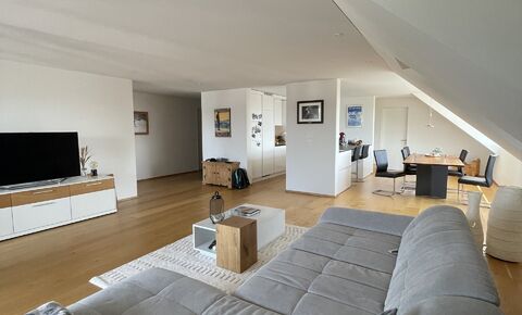 4.5 Zimmer Dachwohnung mit Loggia und grossem Dachboden