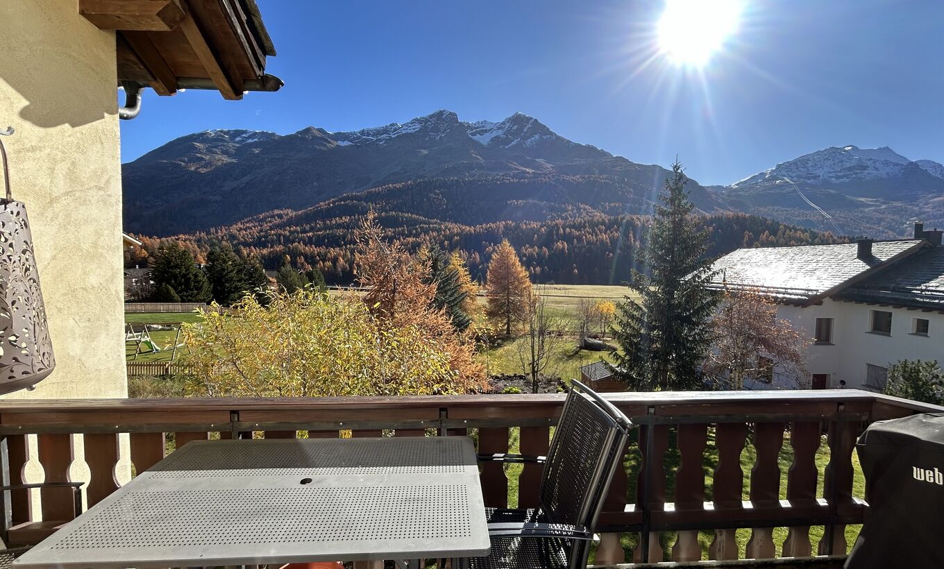Sunny apartment with beautiful view