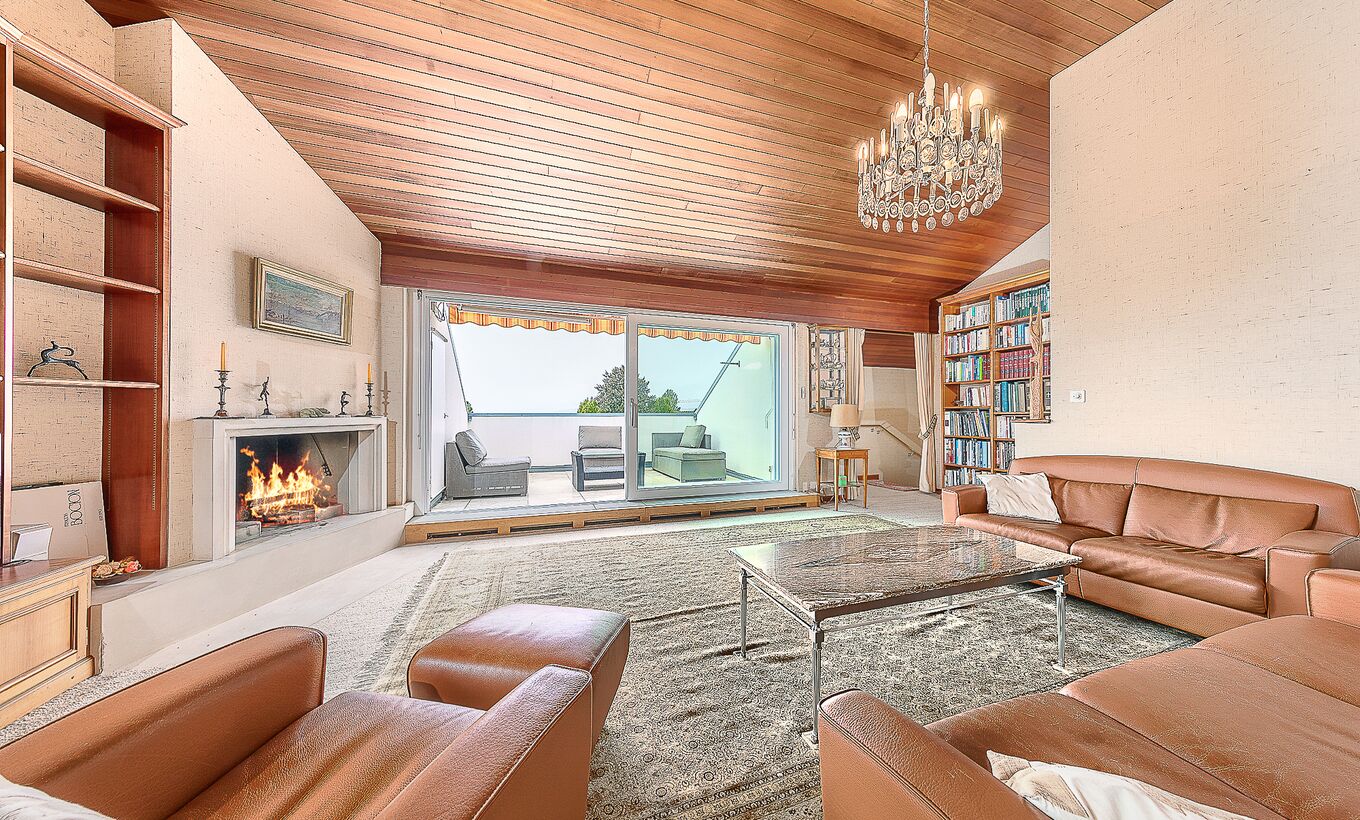 Large family apartment with a lot of potential