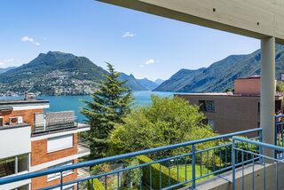 San Salvatore Residence: 4.5-room triplex with garden