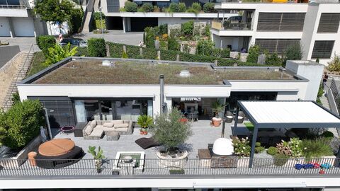 Hochwertige Terrassenhaus mit Panoramablick in Bestlage